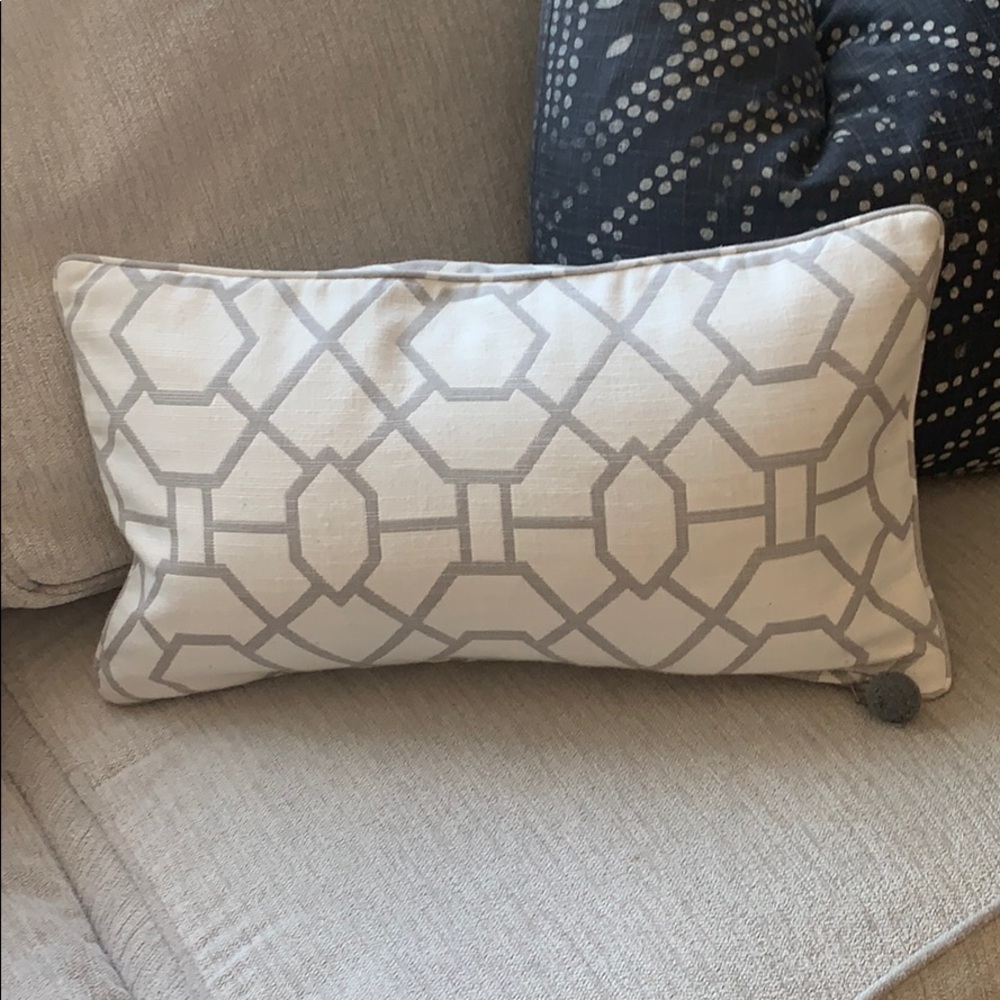 Serena & Lily Perinneals Throw Pillows Reversable